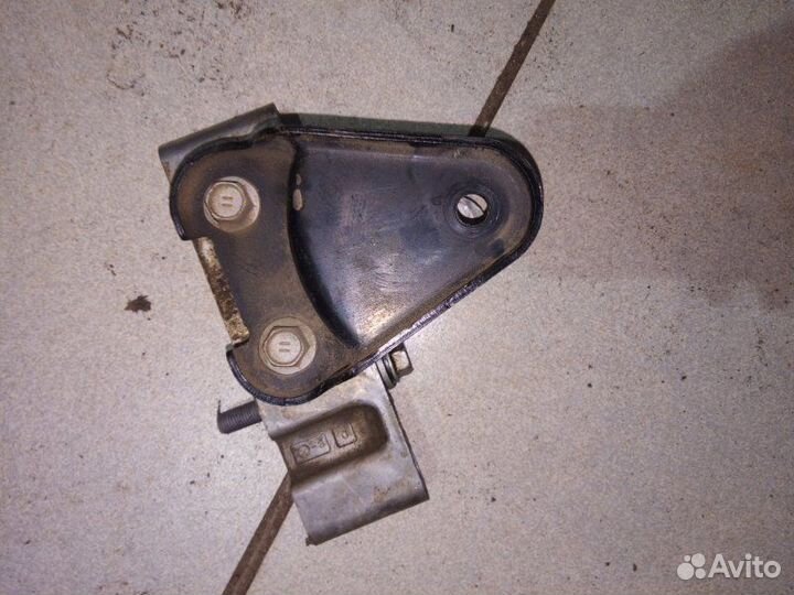 Кронштейн двигателя Lexus Es350 GSV40 2grfe 2010