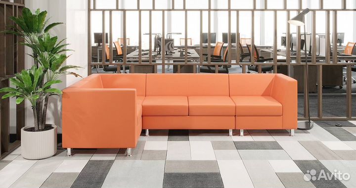 Кожаный диван