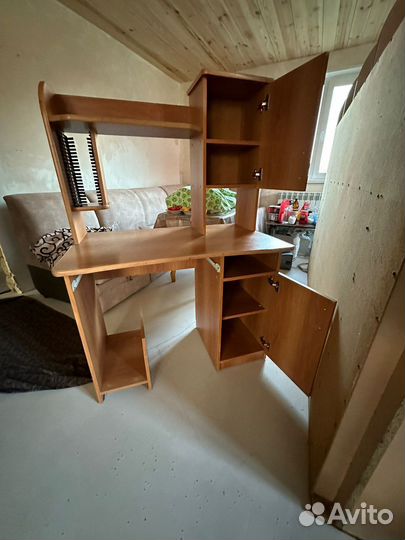 Письменный стол компьютерный стол