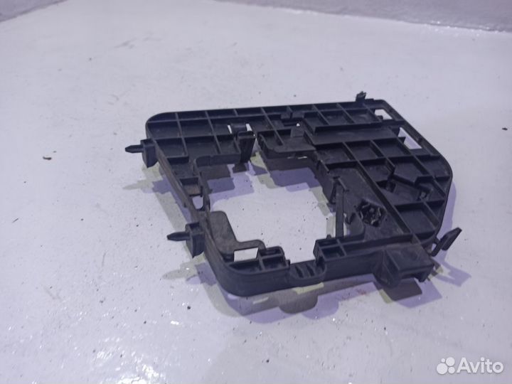 Кронштейн блоков управления