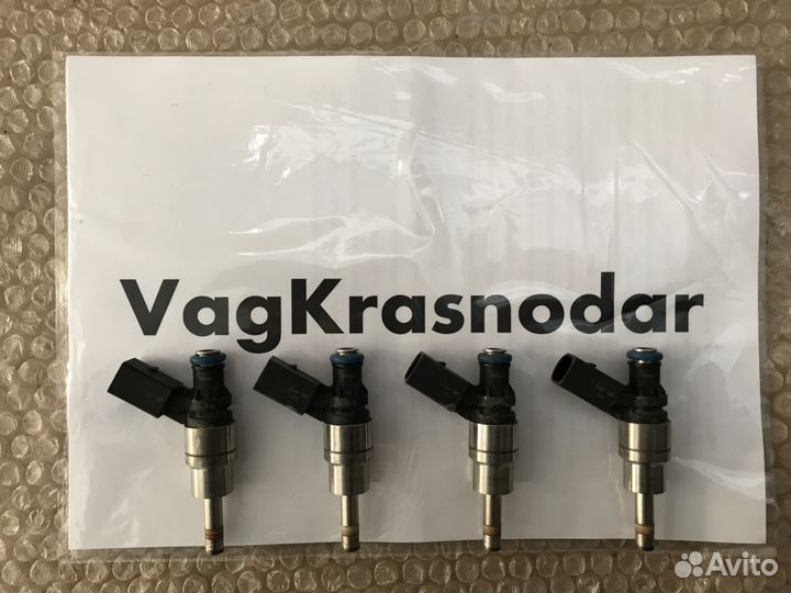 Форсунка Audi A3 VW Golf Passat B6 Touran 2.0 FSI