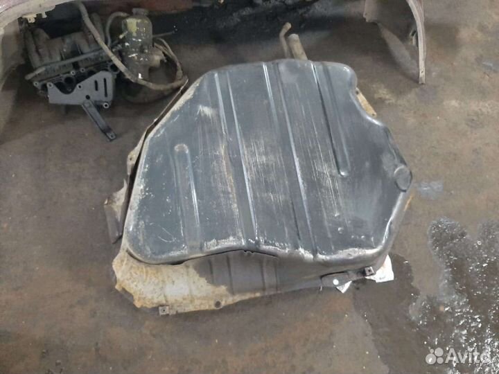 Бак mitsubishi galant 8 / legnum