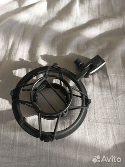 Конденсаторный микрофон audio-technica AT4040