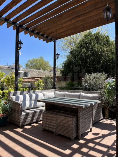 Дом 500 м² на участке 12 сот.