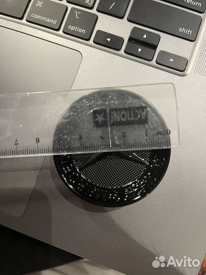 Значок mercedes на капот