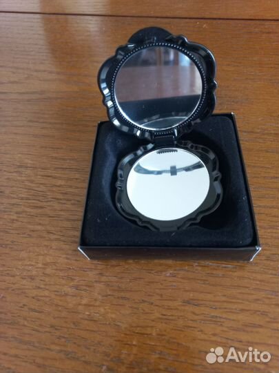 Зеркало косметическое