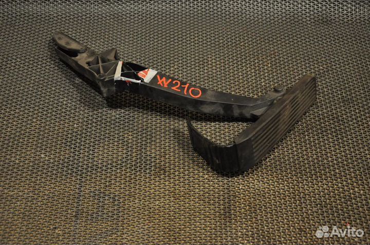 Педаль газа mercedes-benz E-class w210