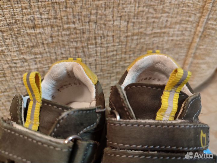 Кроссовки (полуботинки) 21 размер Котофей