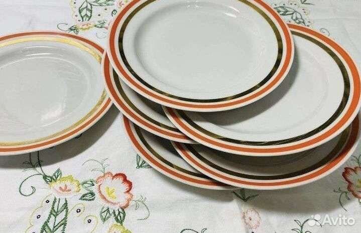 Тарелки разные и прочая посуда