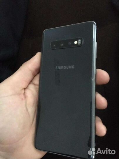 Галакси s10+ 8/128