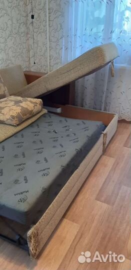 Угловой диван бу