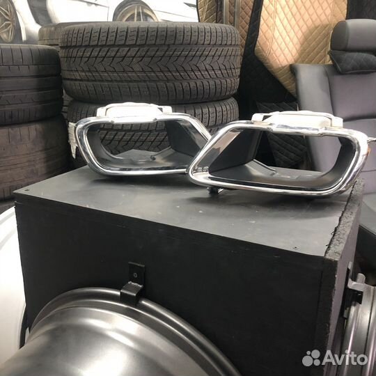 Накладки на выхлопную трубу BMW