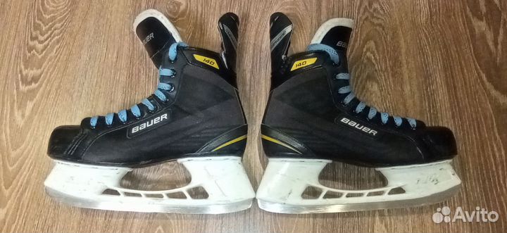 Коньки хоккейные Bauer Supreme 140