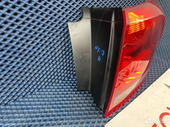 Фонарь задний правый Volkswagen Touareg NF до 2012
