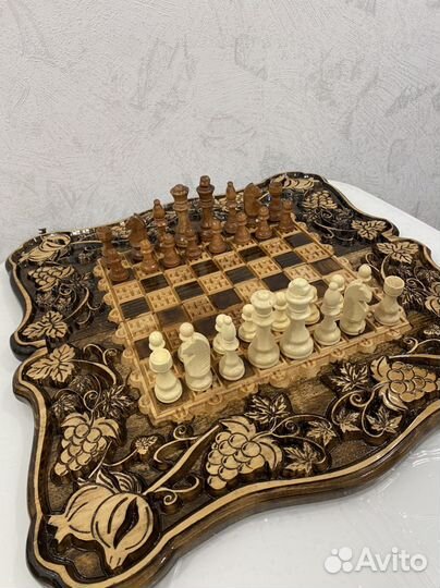 Шахматы нарды шашки 3 в 1 новые