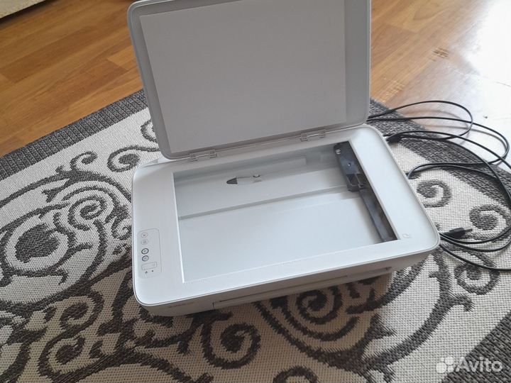 Лайзерный принтер HP DeskJet 2130