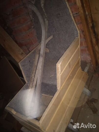 Магнитофон, телевизор, предметы обихода