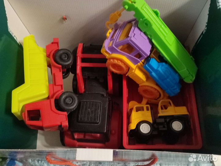 Экскаватор и другие машинки