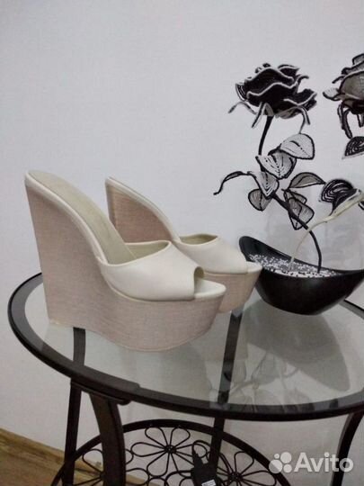 Шлёпанцы Сабо