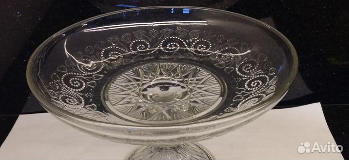 Большая ваза для фруктов до 1917 года. зомбковице