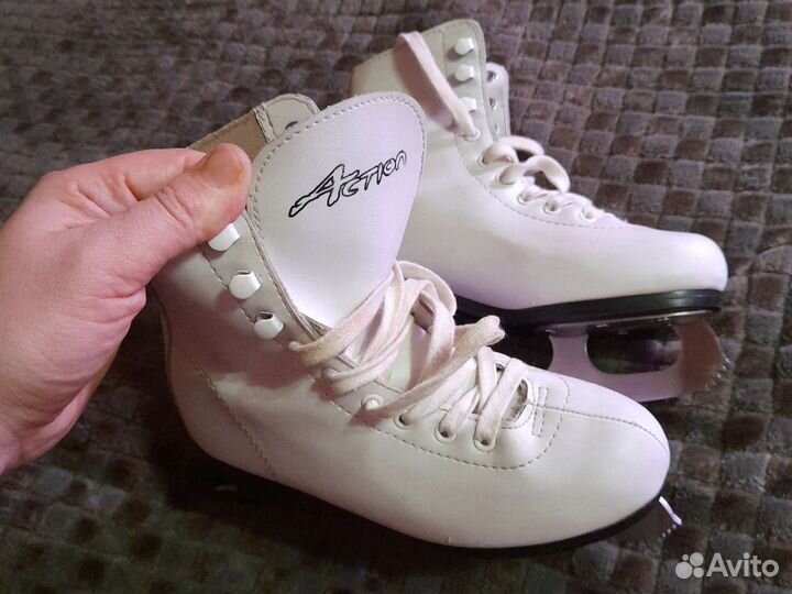 Коньки детские 35 размер