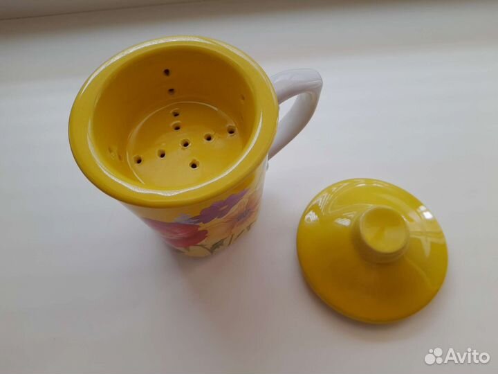 Кружка с крышкой и ситом