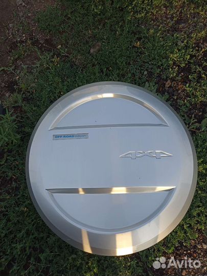 Колпак запасного колеса на chevrolet ниву