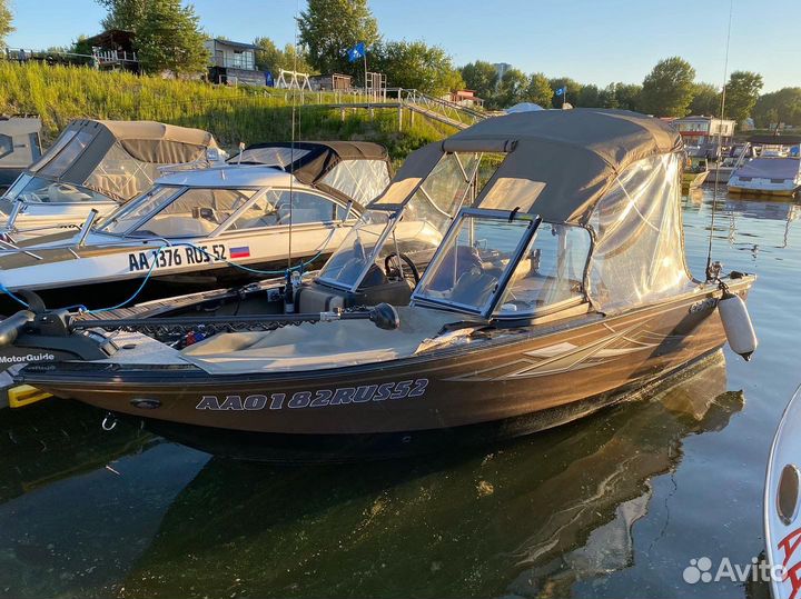 Прогулки на катере в акватории Нижнего Новгорода