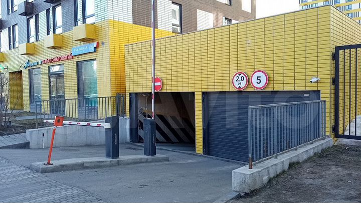 Машиноместо, 15 м²