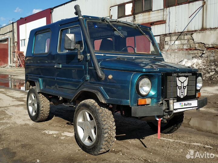 Владелец ЛуАЗ-969М сделал необычный тюнинг своему авто (ФОТО)