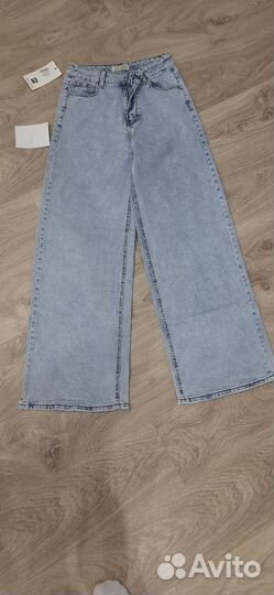 Джинсы женские