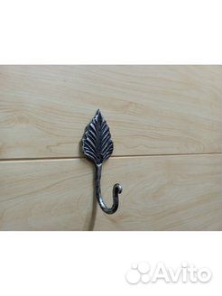 Кованый крючок