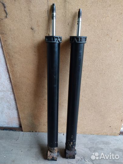 Стойки подвески Volkswagen Polo Sedan (зад, перед)