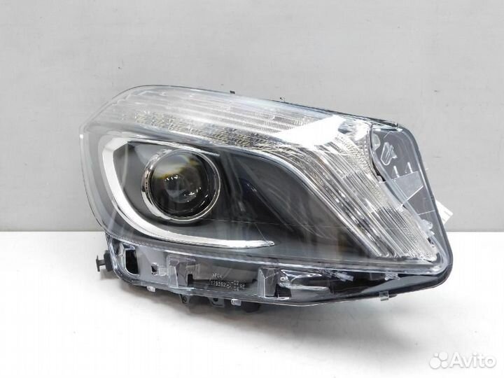 Фара правая Mercedes-Benz A-Class