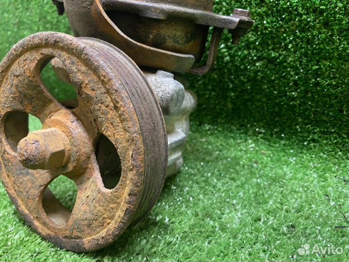 Насос гидроусилителя руля Subaru Legasy 2 Bd/B11