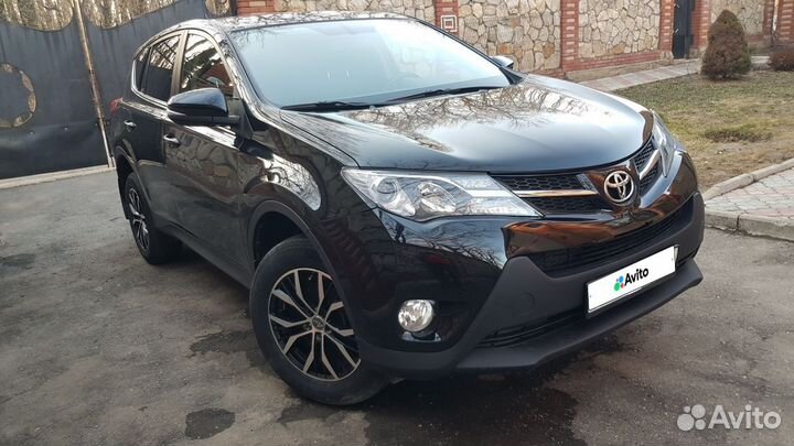 Toyota RAV4 2.0 CVT, 2015, 111 600 км