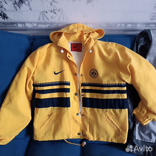 Ветровка женская nike