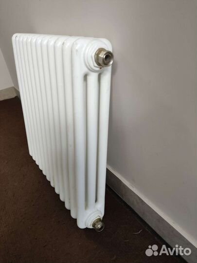 Радиатор Irsap tesi/3 565 12 сталь трубчатый бу