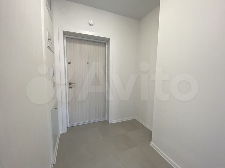 Аукцион: 2-к. квартира, 56,7 м², 22/24 эт.