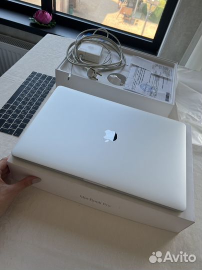 Apple Macbook Pro 15 (A1707) 2016 (2тб) Идеал б.у