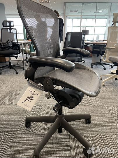 Кресло herman miller Aeron