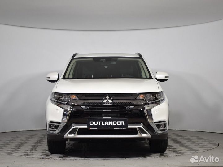 Mitsubishi Outlander, 2022