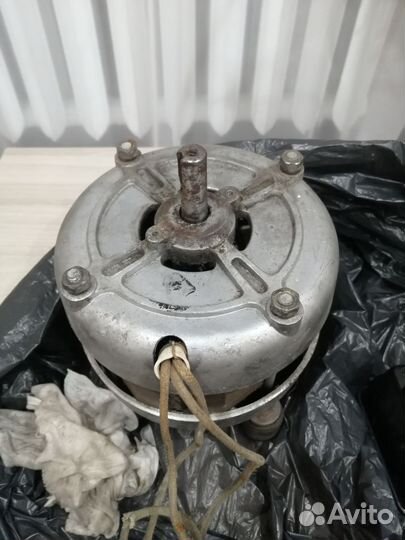 Электродвигатель 220в