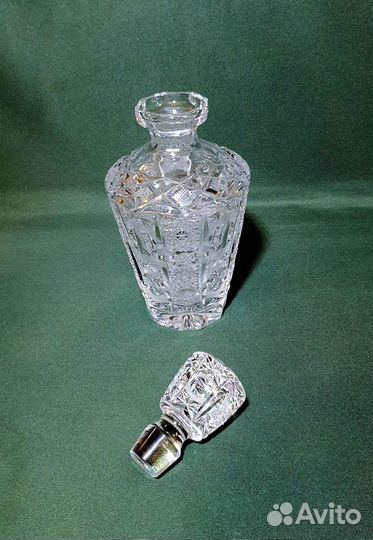 Графин хрустальный. Чехословакия