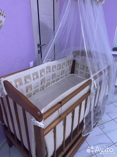 Детская кроватка