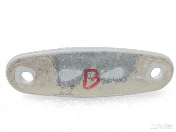 Петля двери задняя правая Mercedes-Benz C-Class