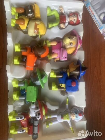 Щенячий патруль база и щенки