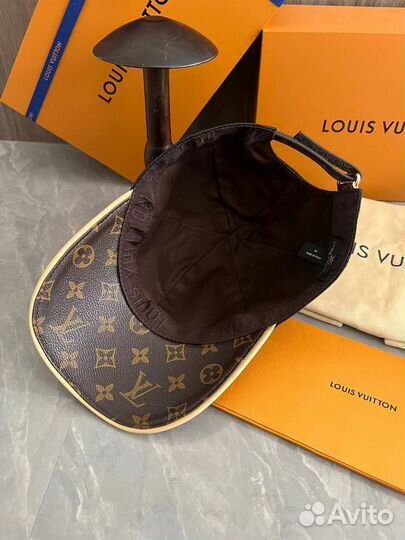 Кепка женская Louis Vuitton