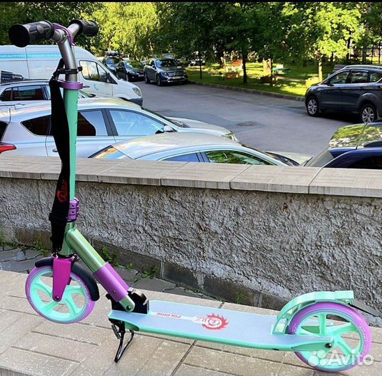 Самокат с большими колесами 200 мм