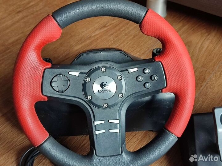 Игровой руль Logitech Formula Force EX